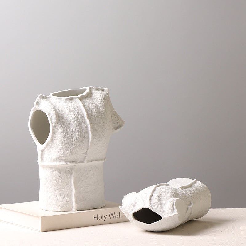 Ceramic flower vase