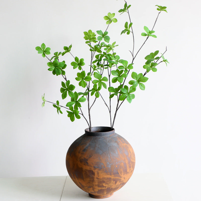 Ceramic flower vase