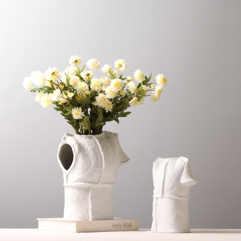 Ceramic flower vase