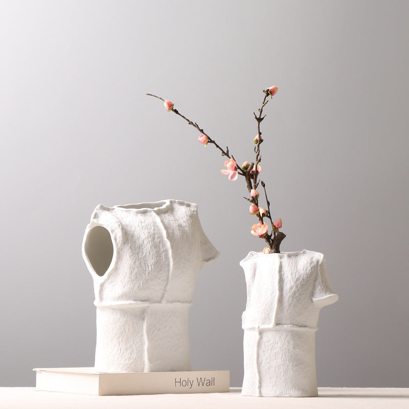 Ceramic flower vase