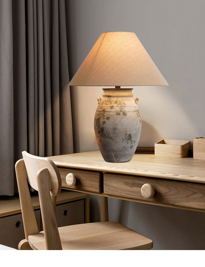 Ceramic table lamp