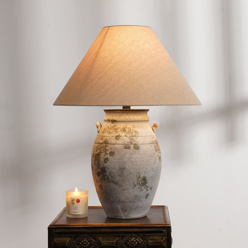 Ceramic table lamp