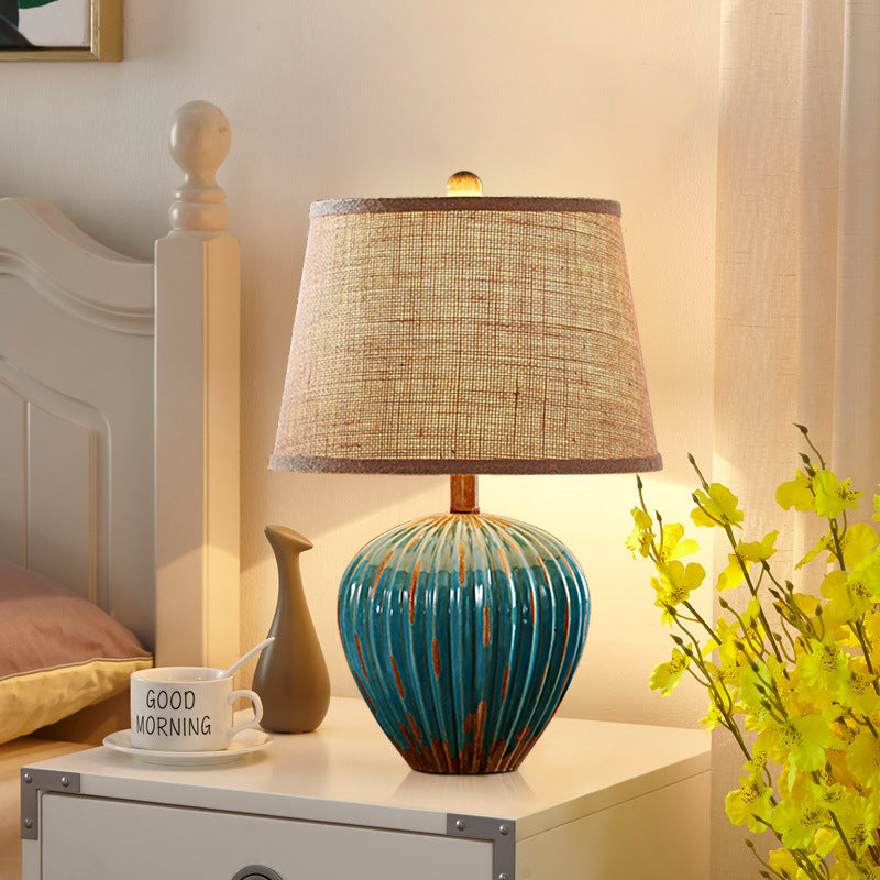 Ceramic table lamp